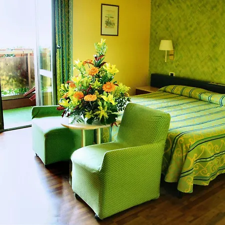 Atlantic 4* Arona