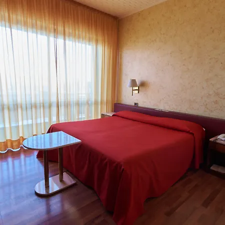 فندق أتلانتك أرونا